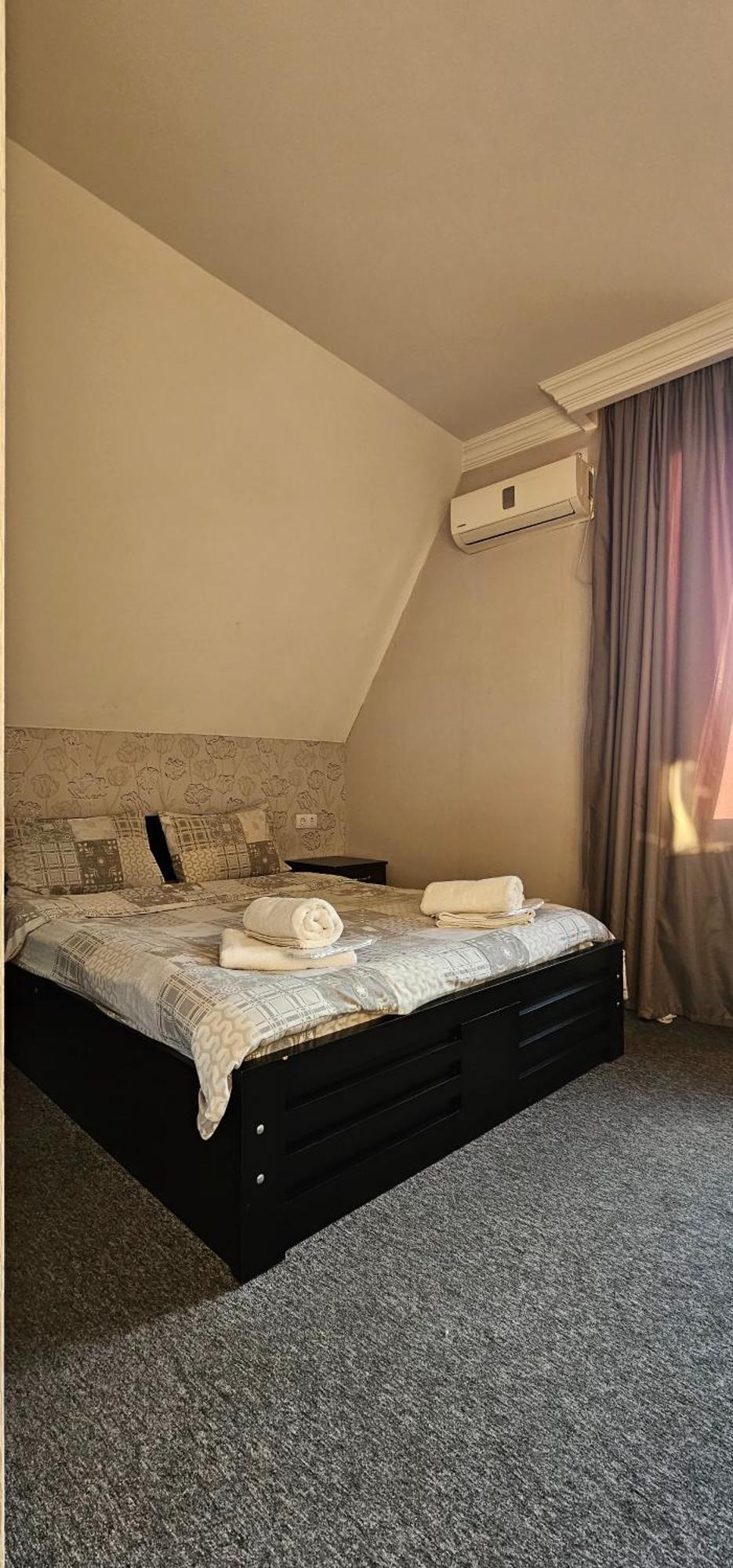 7 Rooms Tbilisi Esterno foto